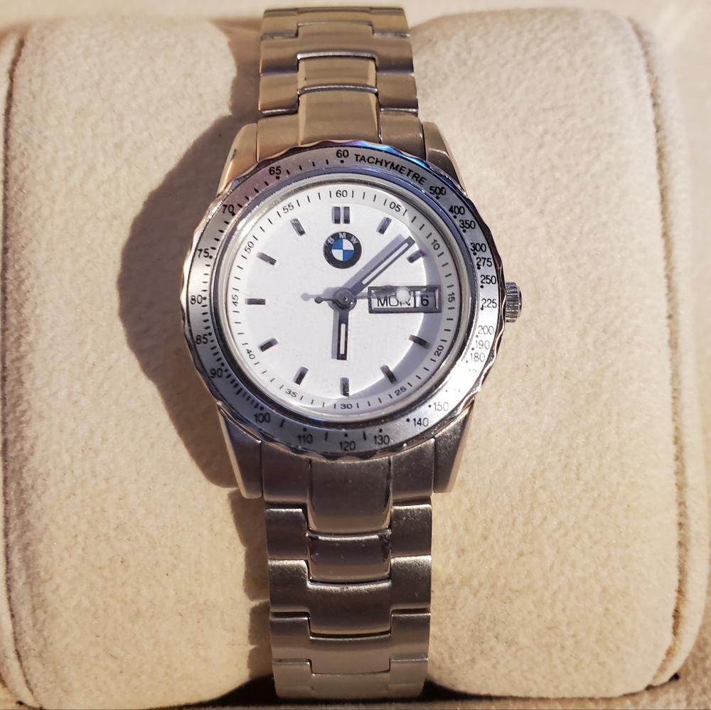 BMW Womens Day And Date Wristwatch